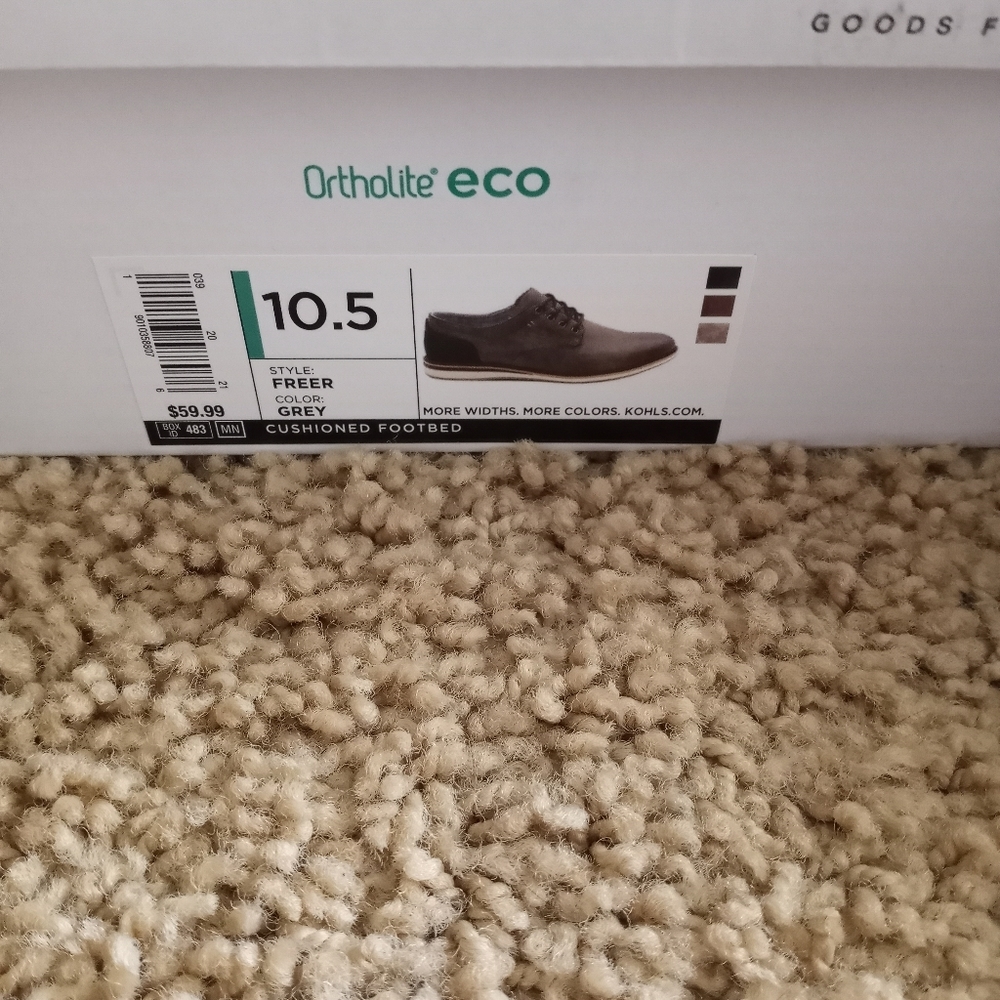 Mens dress shoes size 10.5 Brand New